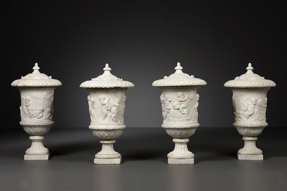Four Dutch Louis XIV sculptural marble vases - image 2