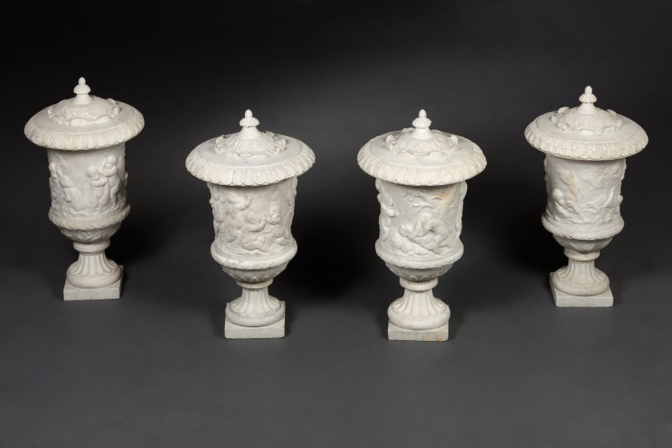 Four Dutch Louis XIV sculptural marble vases - image 3