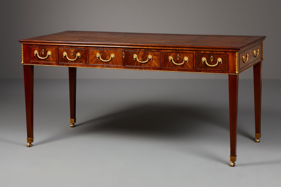English Georgian Writing Table - image 2