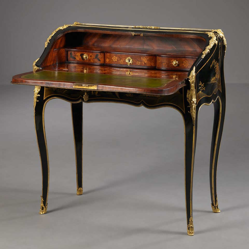 French Louis XV Lacquered Bureau, attributed to J.P. Latz - image 2