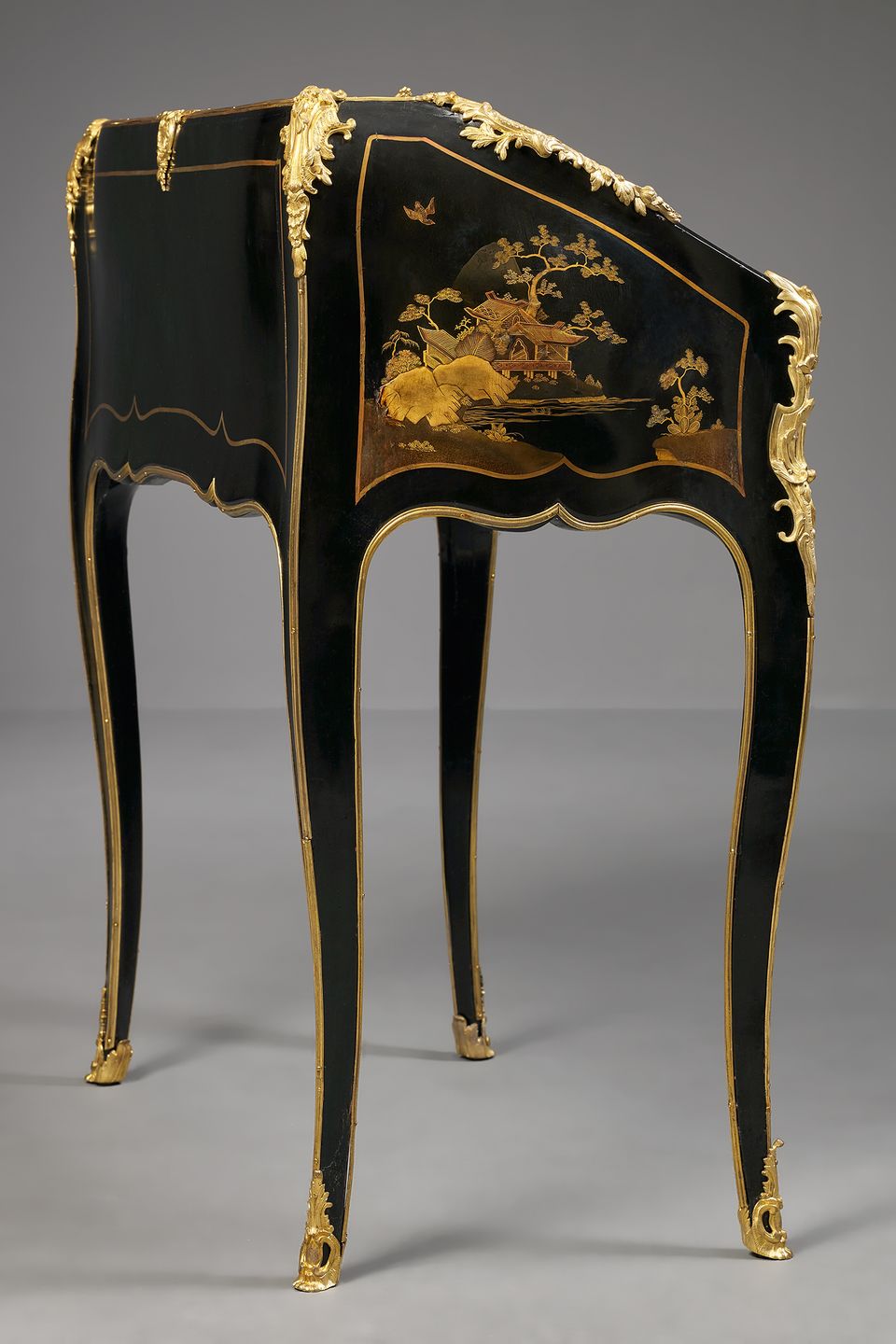 French Louis XV Lacquered Bureau, attributed to J.P. Latz - image 5