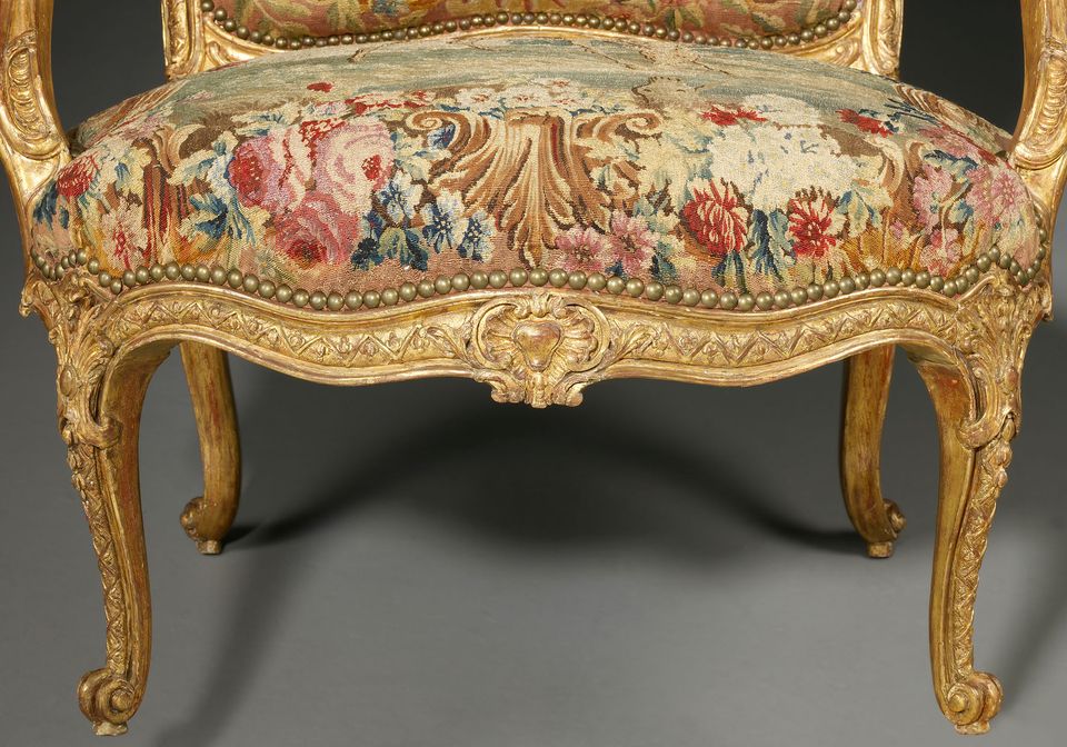 Pair of Louis XV gilt-wood Armchairs from the Waterford Suite, Jean Jacques Tilliard  - image 7