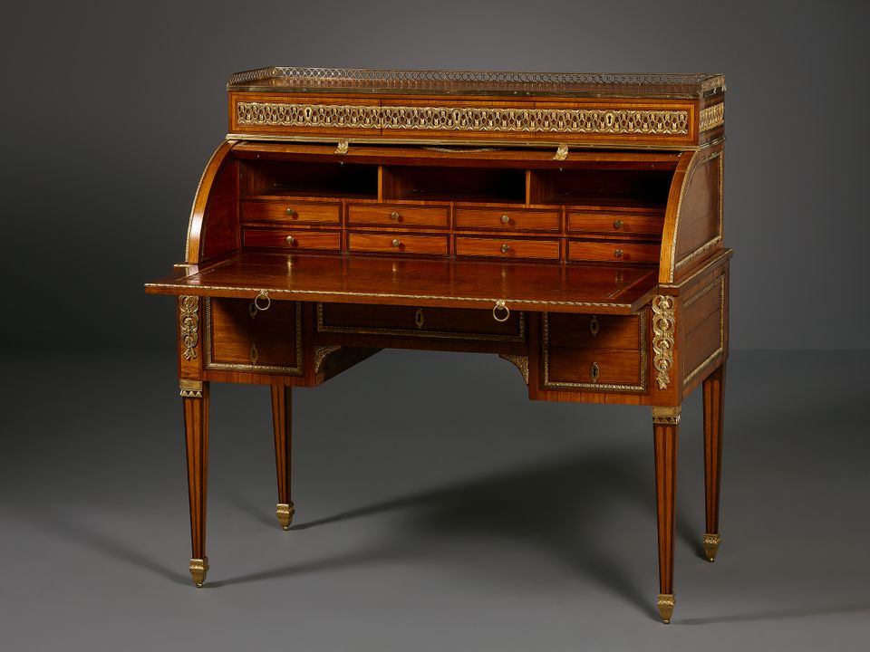 French Louis XVI cylinder desk - image 2
