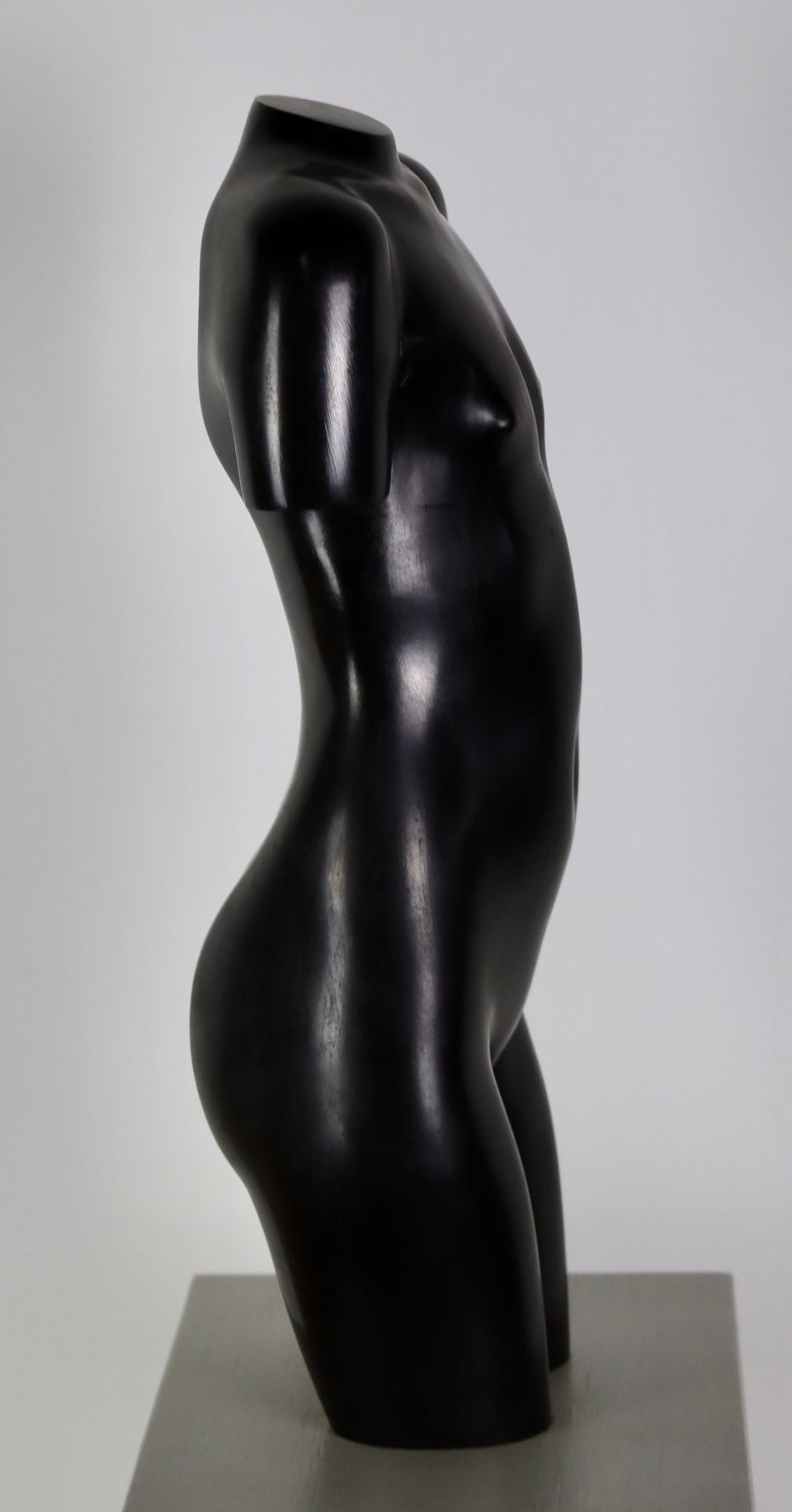 Eja Siepman van den Berg (Eindhoven 1943), 'Tors of a young woman', 1973 - image 3