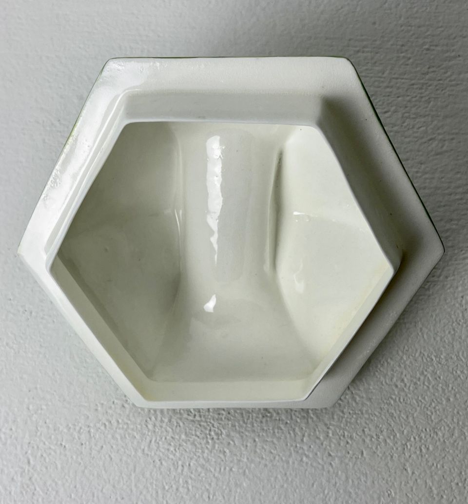 Rozenburg Art Nouveau eggshell porcelain lidded box, 1904 - image 5
