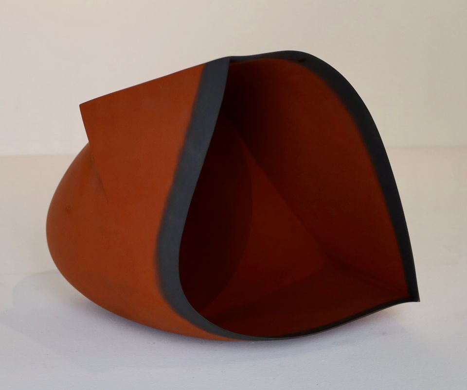Wouter Dam, (1995), sculptural terracotta object with black edge, 1995 - image 6