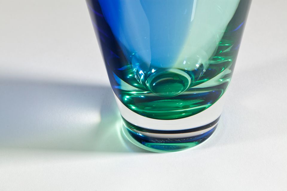 Floris Meydam, Glass Factory Leerdam, monumental unique two colored vase, 1985 - image 4