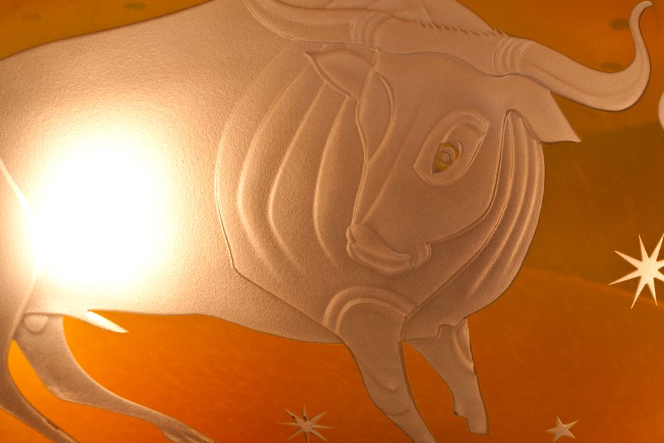 Sybren Valkema voor Glasfabriek Leerdam, Glazen plafondlamp met een deel van de dierenriem, 1947 - afbeelding 9