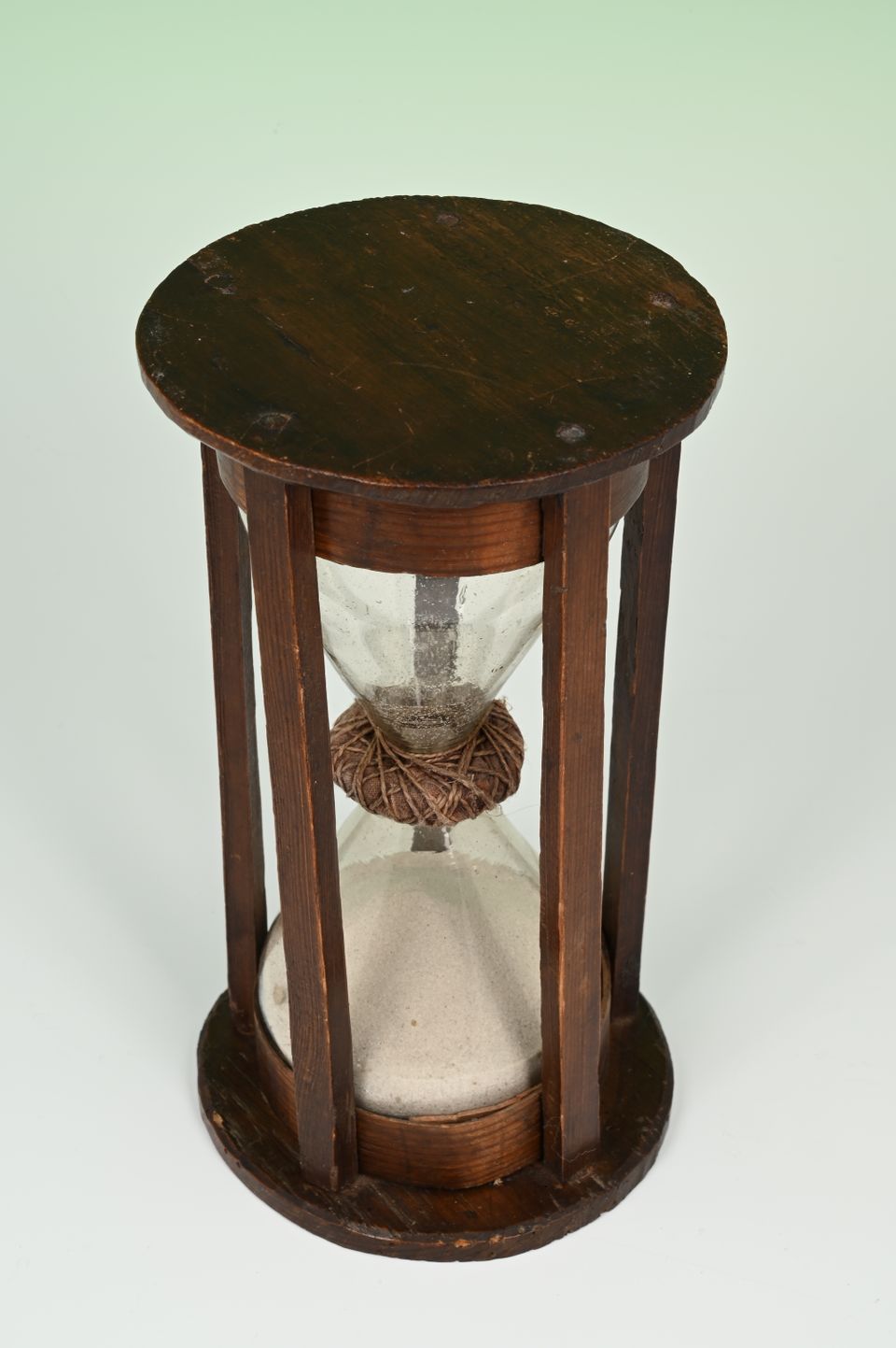 A Dutch Hourglass - image 4