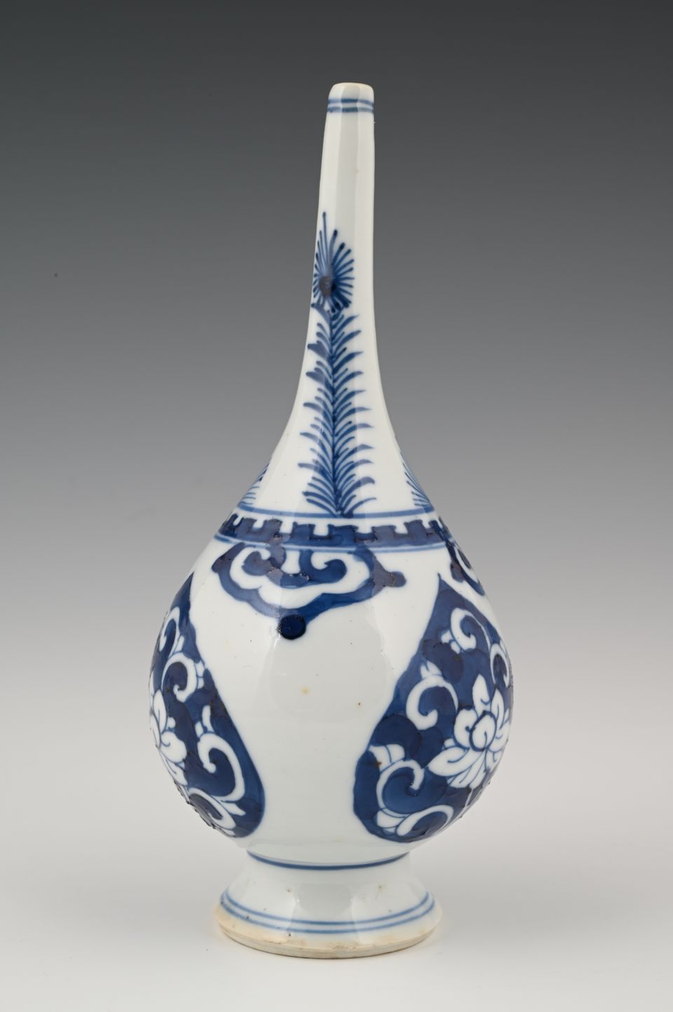 A Chinese porcelain rosewater sprinkler - image 2