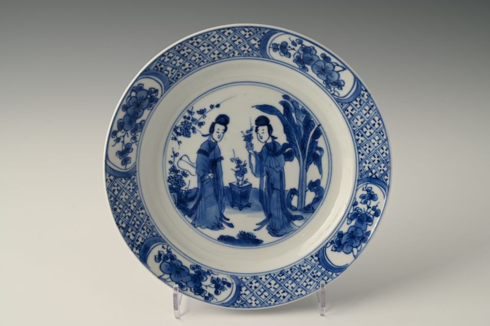 A pair of chinese porcelain dishes - image 3