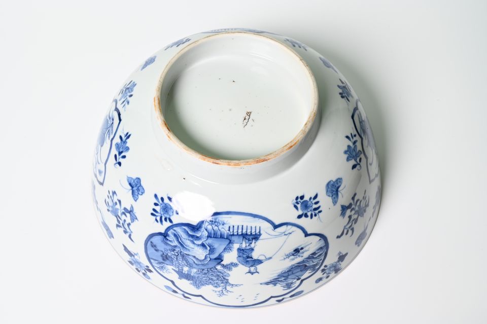 Een Chinees porseleinen kom - afbeelding 7