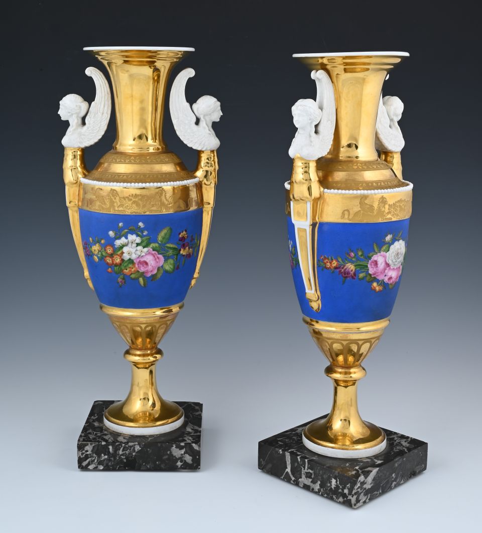 A pair of Empire porcelain vazes - image 3