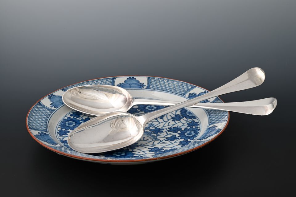 Two large silver serving spoons - image 2