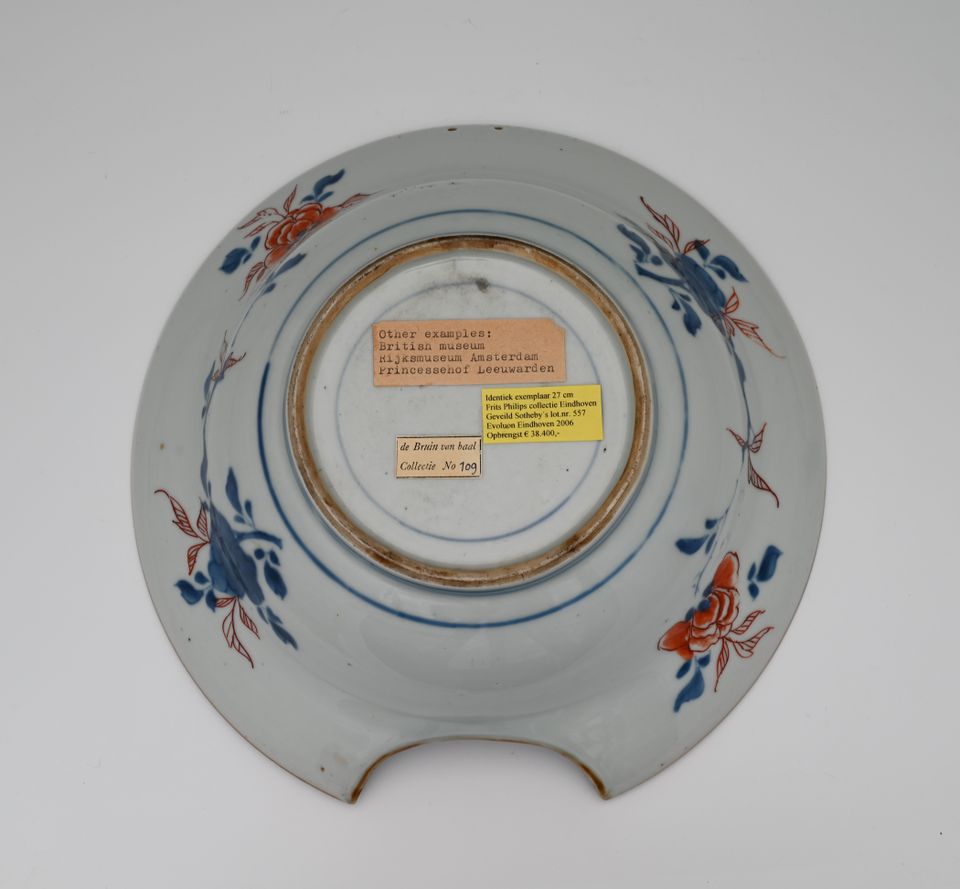 A Chinese porcelain shaving bowl - image 2