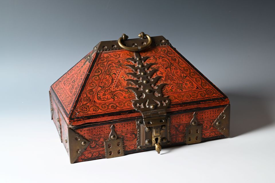 A wedding box - image 2