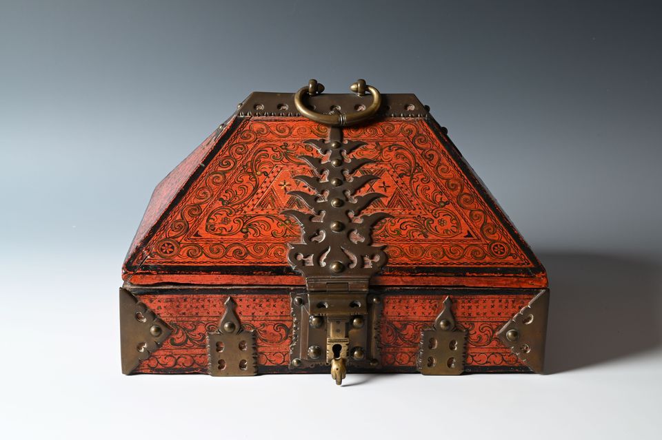 A wedding box - image 6