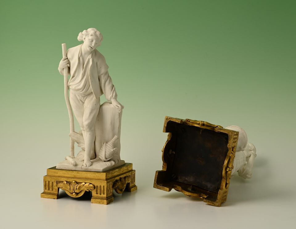 Een paar decoratieve biscuit-porseleinen beeldjes - afbeelding 7