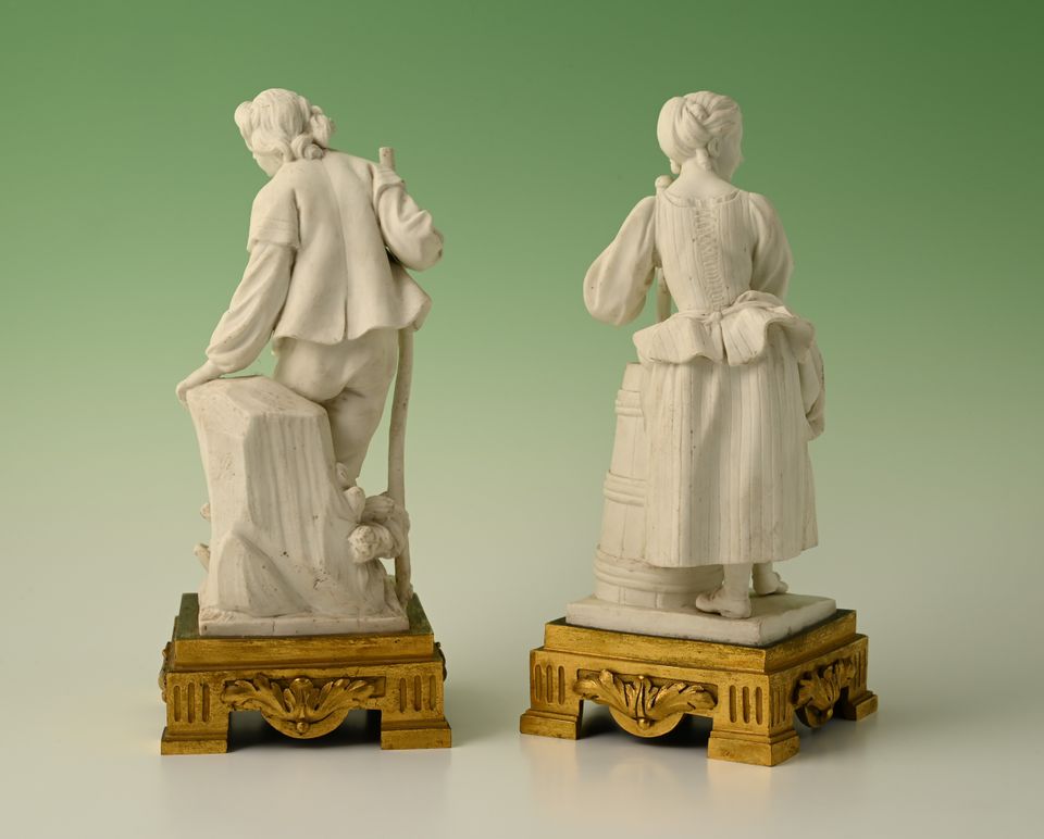 Een paar decoratieve biscuit-porseleinen beeldjes - afbeelding 5