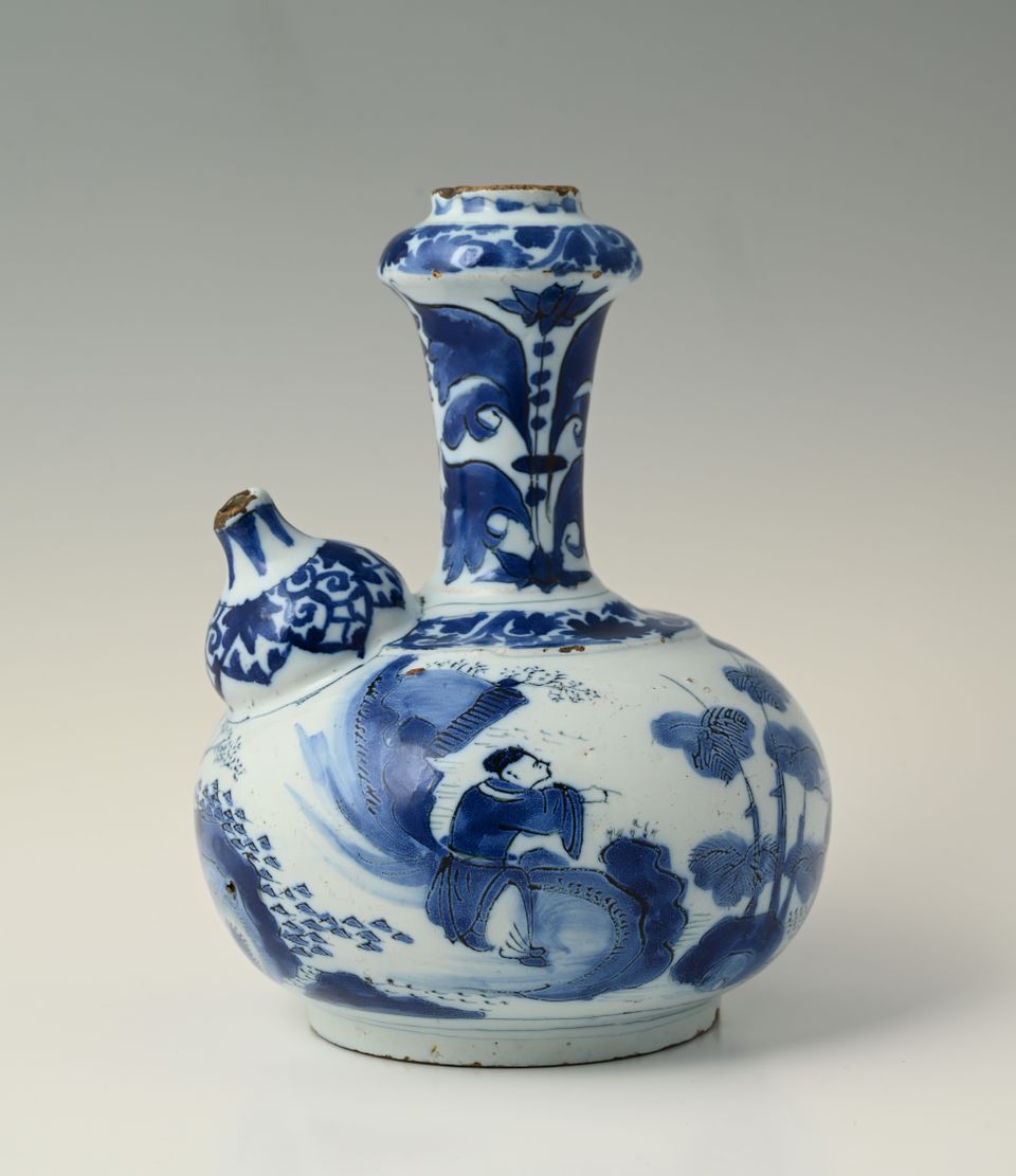 A delftware kendi - image 5