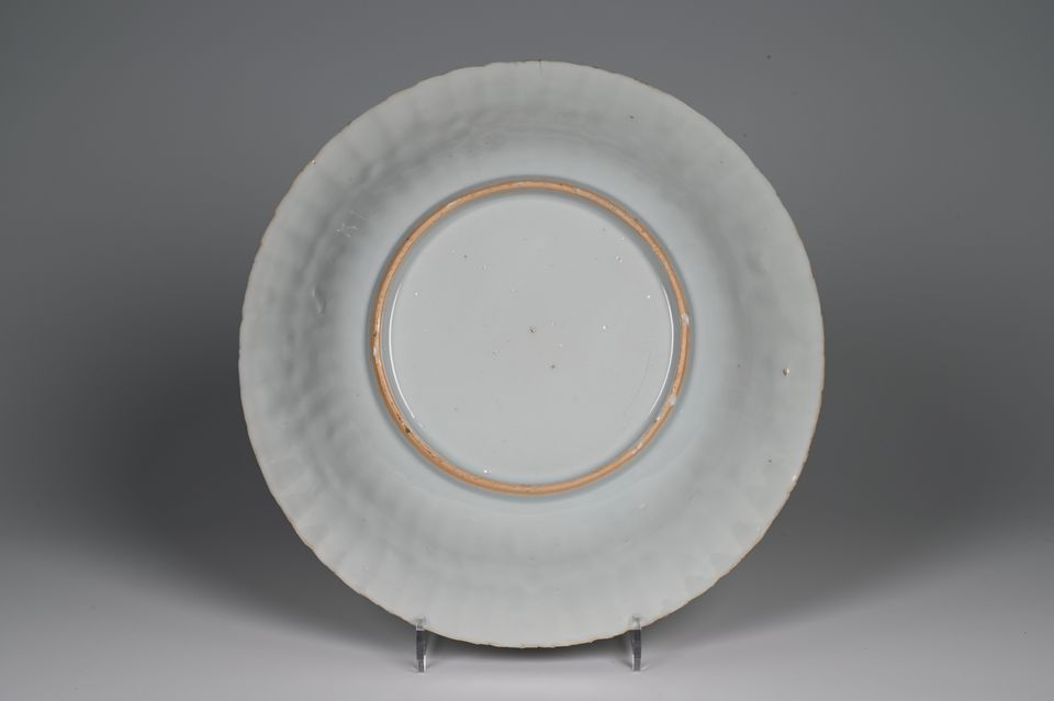A set of six Chinese Famille Verte dishes - image 3