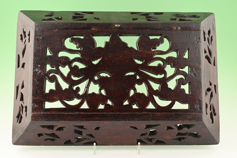 A Dutch diaper basket - image 4