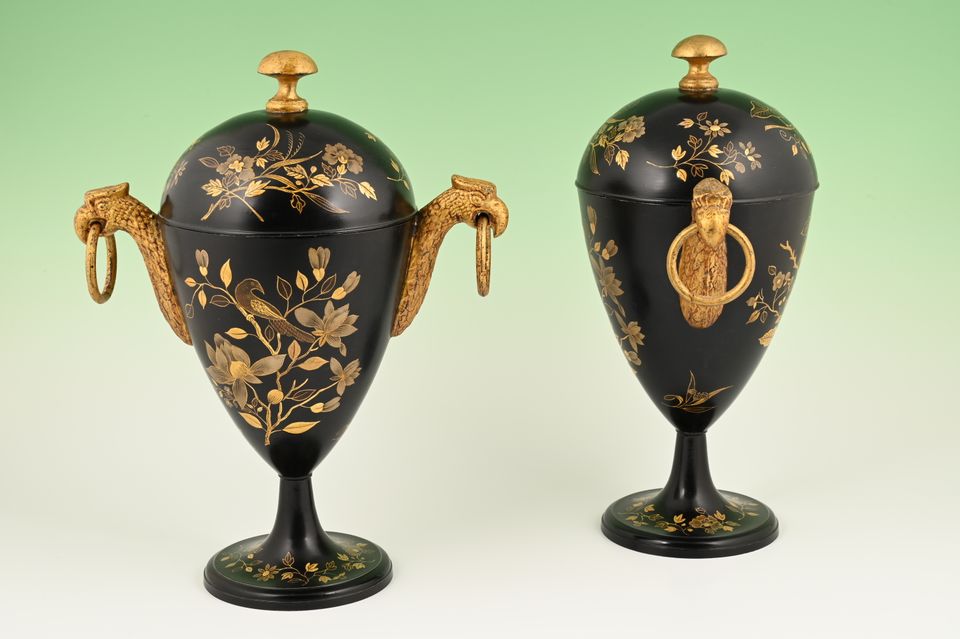 A pair of Dutch lacquered pewter chestnut vases. - image 2
