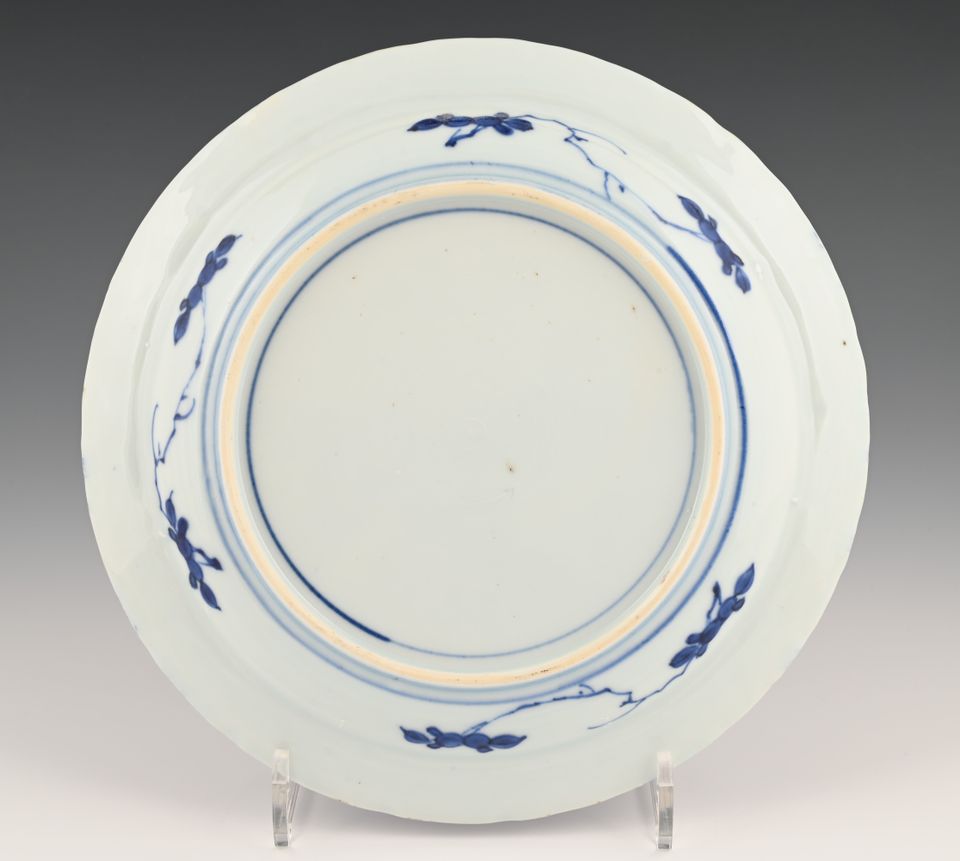 A pair of chinese porcelain 'Scheveningen' dishes - image 3