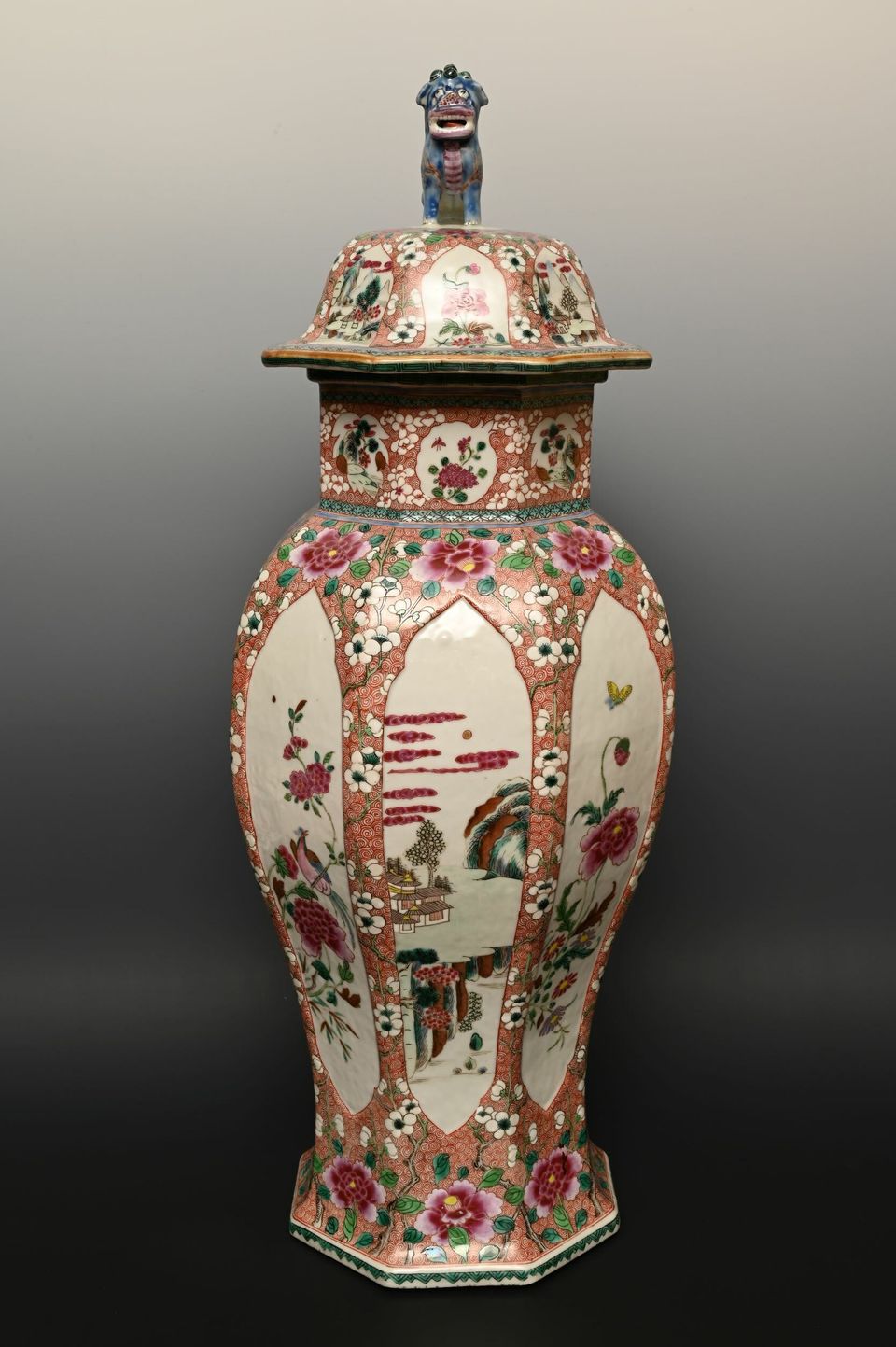 A large Chinese Famille Rose Vase - image 3
