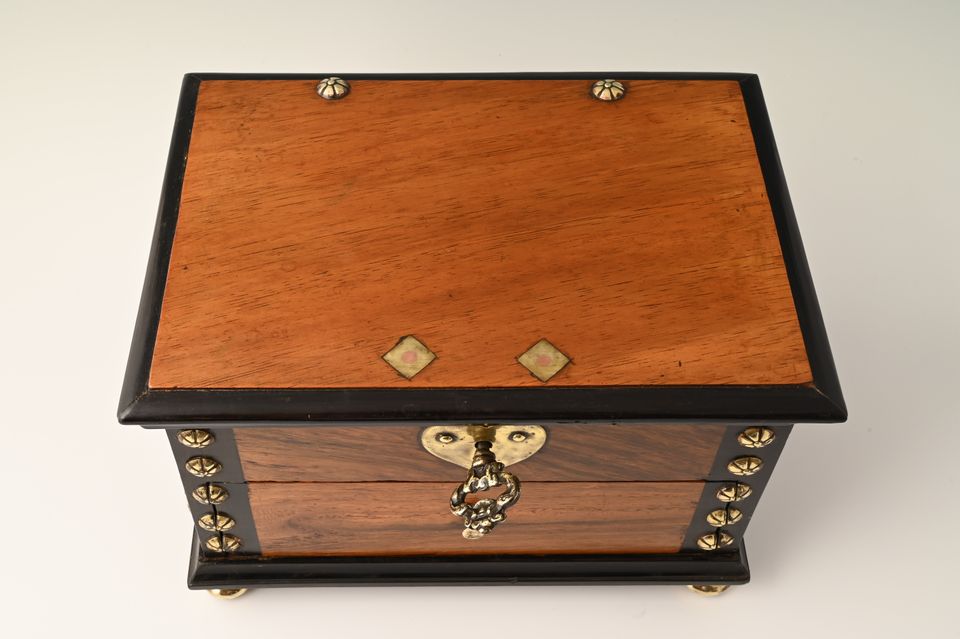 A Dutch colonial document chest - image 5