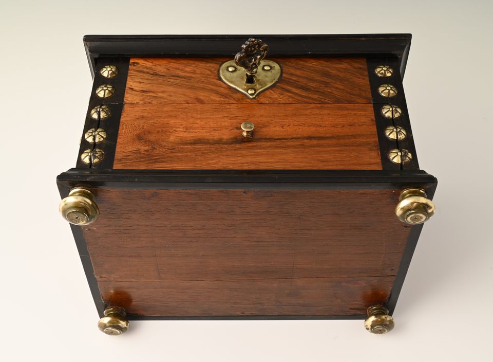 A Dutch colonial document chest - image 6