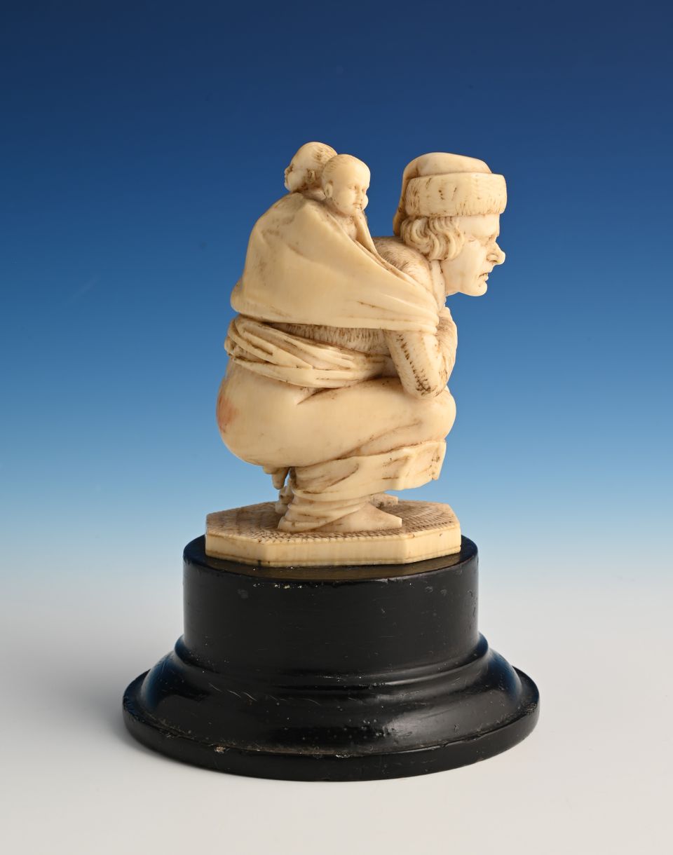 An ivory sculpture - image 3