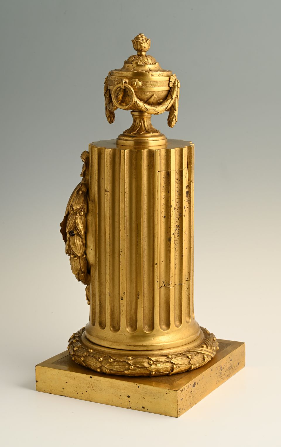 A French Louis Seize mantel clock - image 4