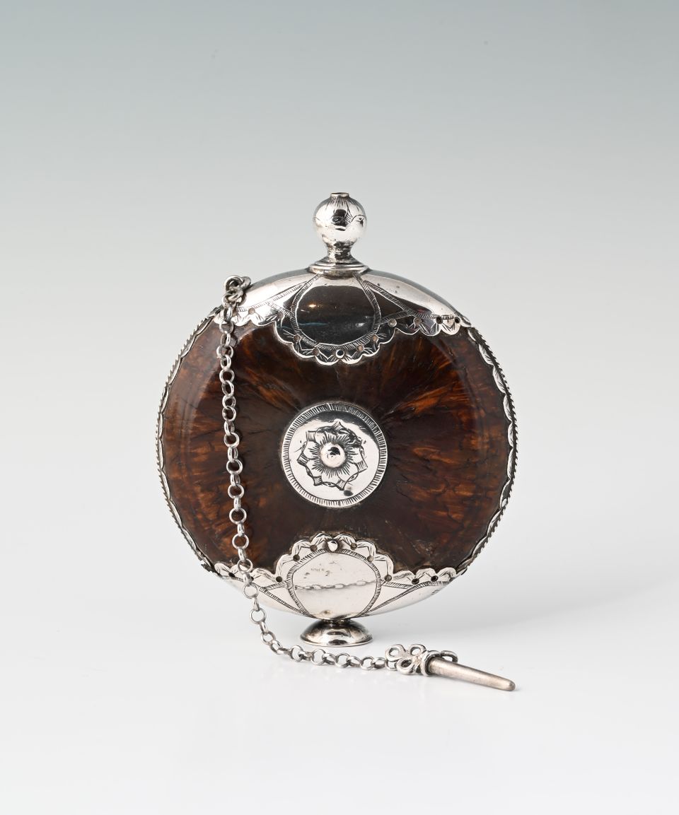 A small powder horn - image 6
