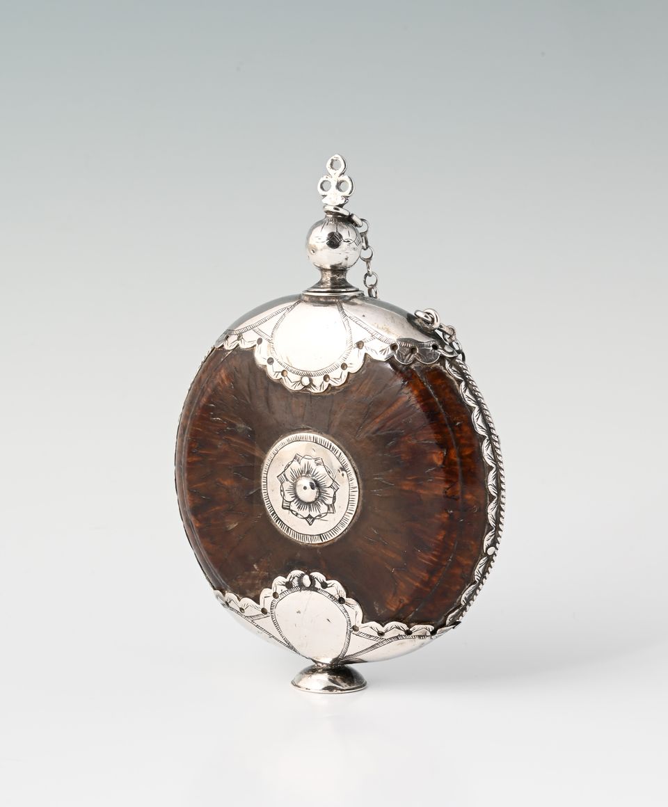 A small powder horn - image 4