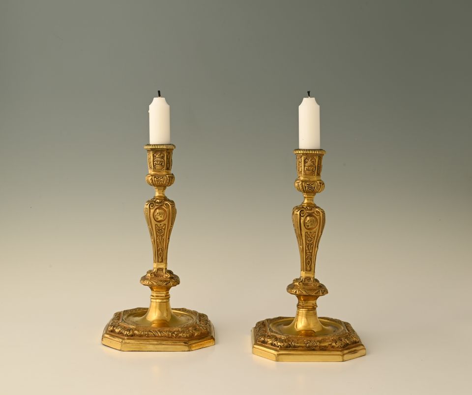 A beautiful pair of candlesticks - image 3