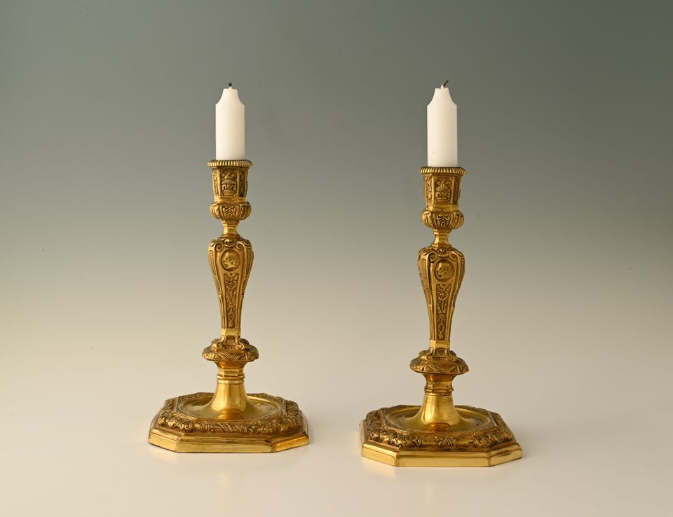A beautiful pair of candlesticks - image 4