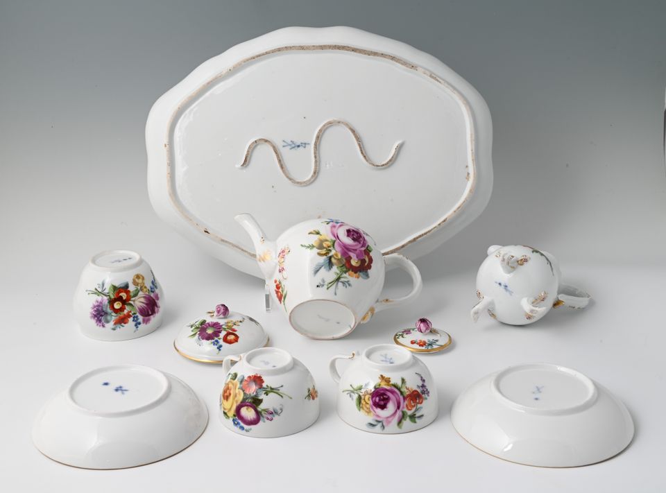 A rare Meissen tête-à-tête tea set - image 4
