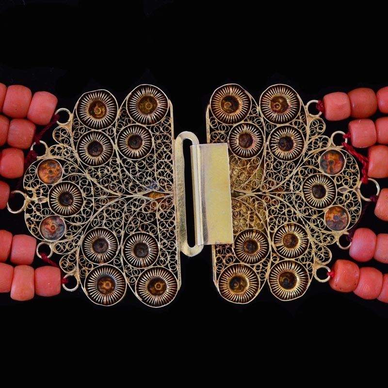 Antique coral necklace - image 4