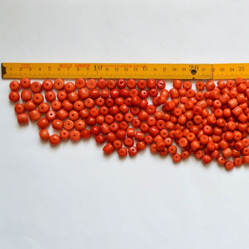 Antique coral necklace - image 5