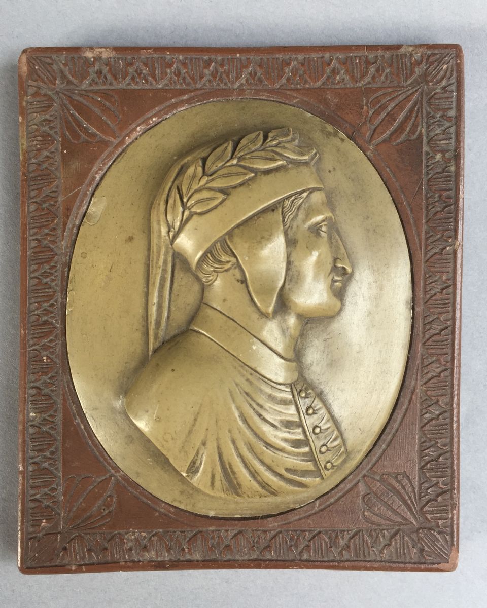 Lava stone cameo of Dante - image 2