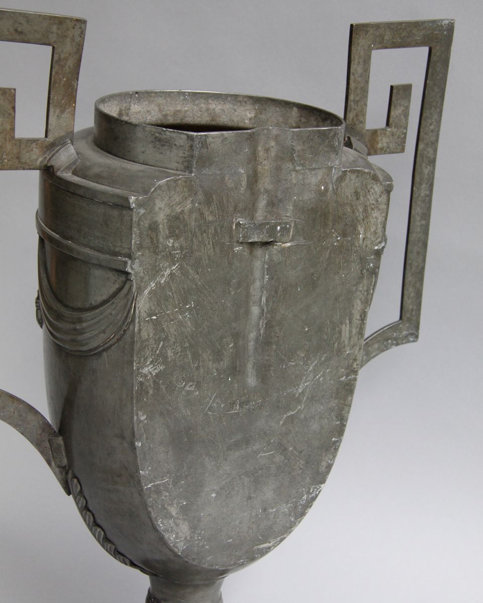 Pewter wall fountain - image 5