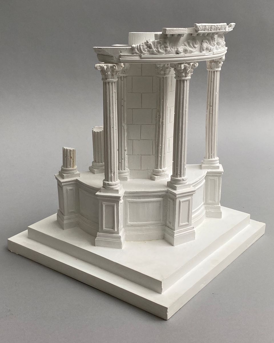 Scale model Temple of Vesta - image 2