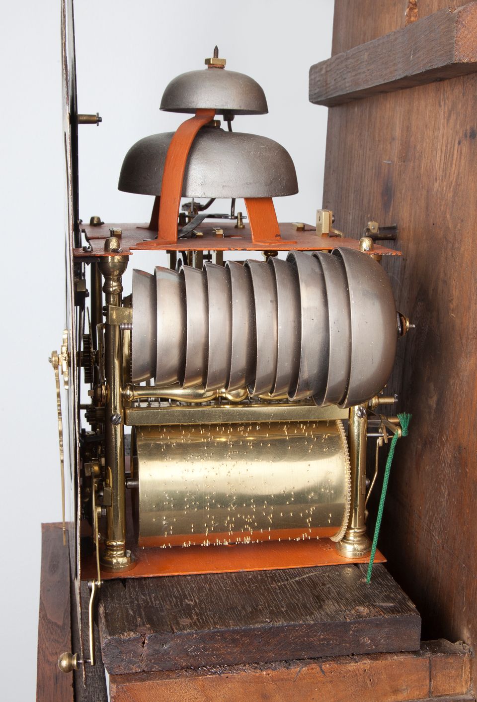 Een zeer zeldzame Friese iepenhouten dubbelkaps staartklok met speelwerk Klaas Andriese circa 1810 - afbeelding 3