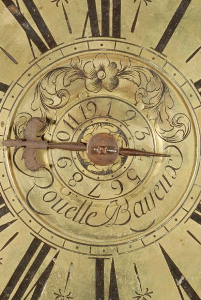 A good French brass striking alarm lantern clock Rouelle A Bayeux, circa 1730 - image 4