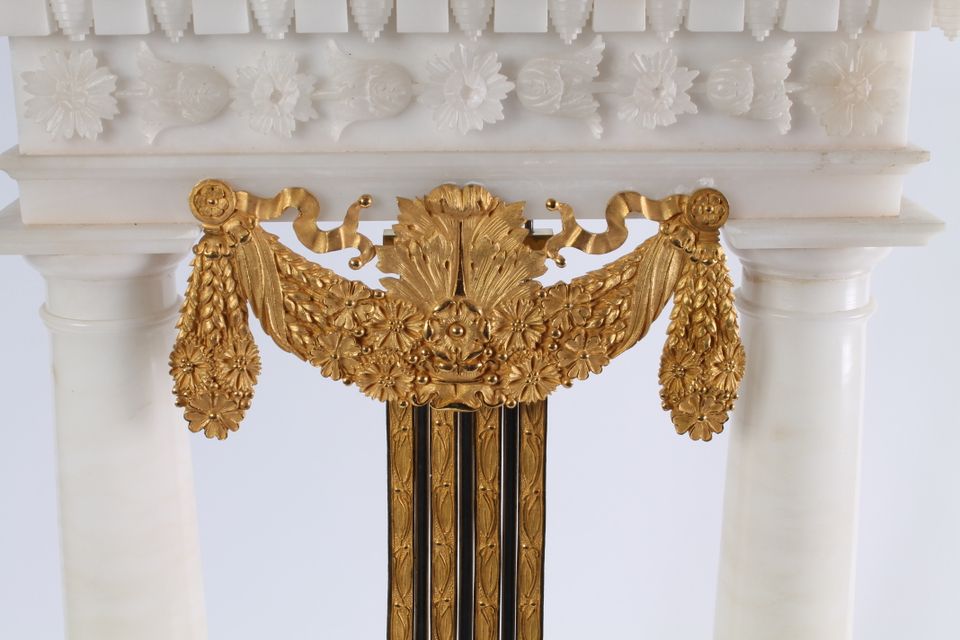 An attractive French alabaster and ormolu portico mantel clock with oscillating movement, circa 1830 - image 2