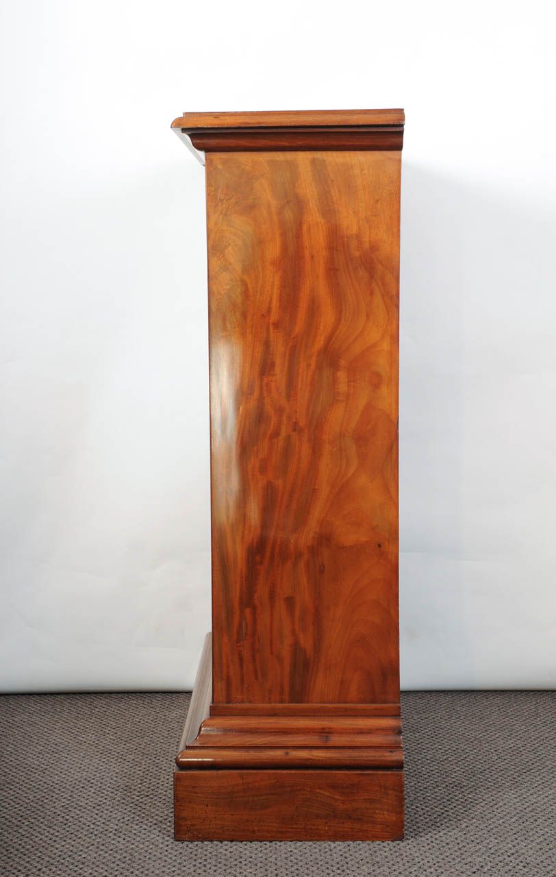 A good French Louis Philippe mahogany one-door cupboard, circa 1840 - image 6