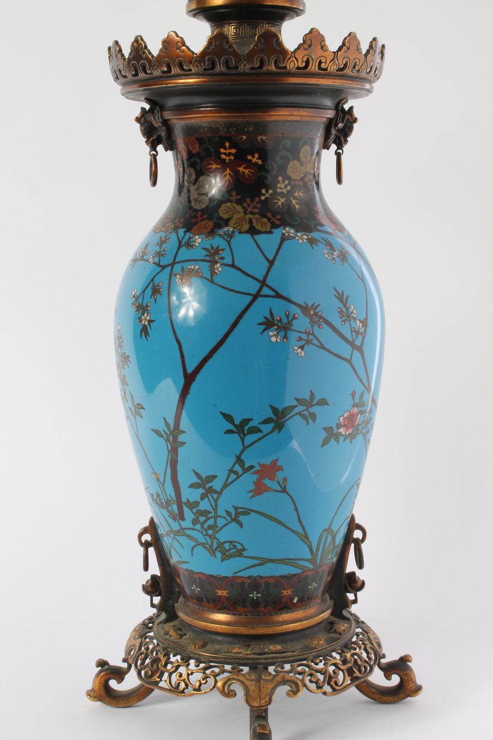 A pair of fine French oriental style cloisonné oil lamps, Barbedienne circa 1880 - image 4