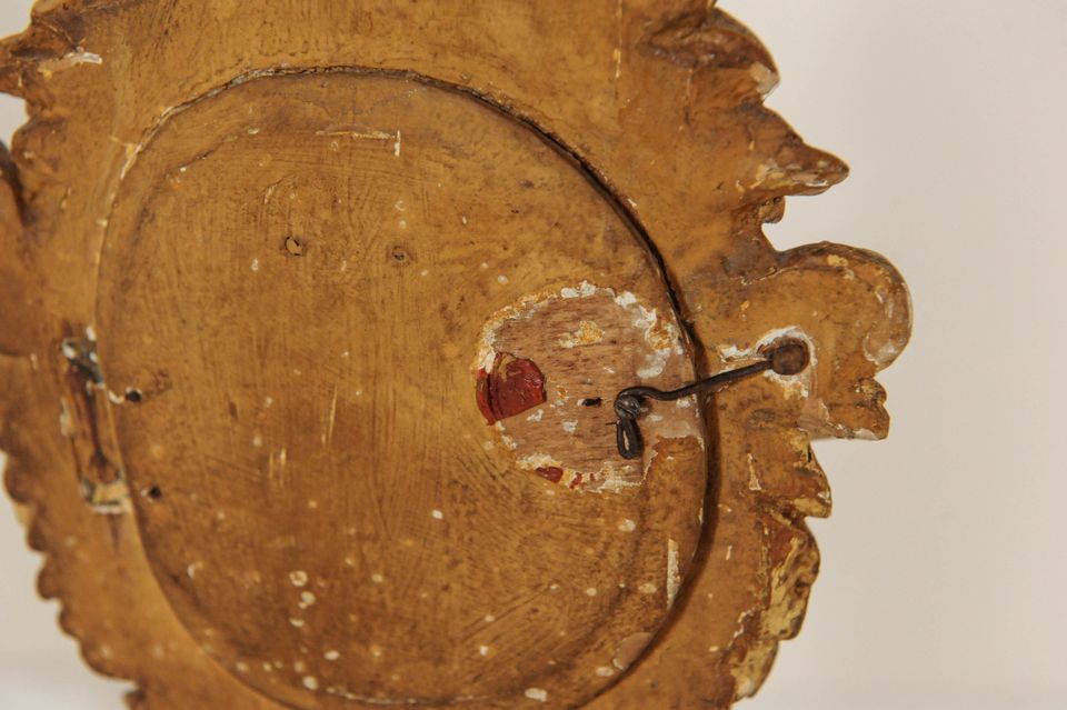 A late 18th century giltwood relic or watch stand - image 7
