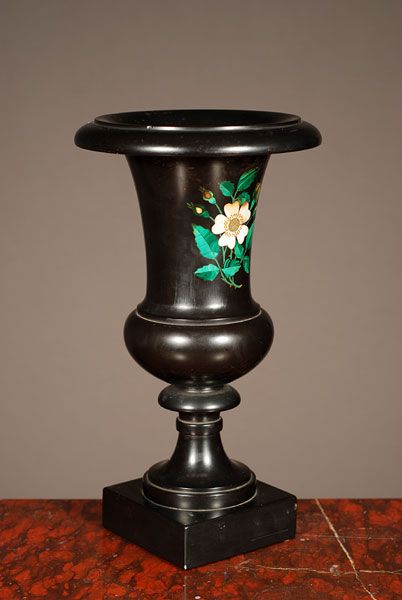 A decorative Italian black marble urn with malachite inlay, circa 1880 - image 3